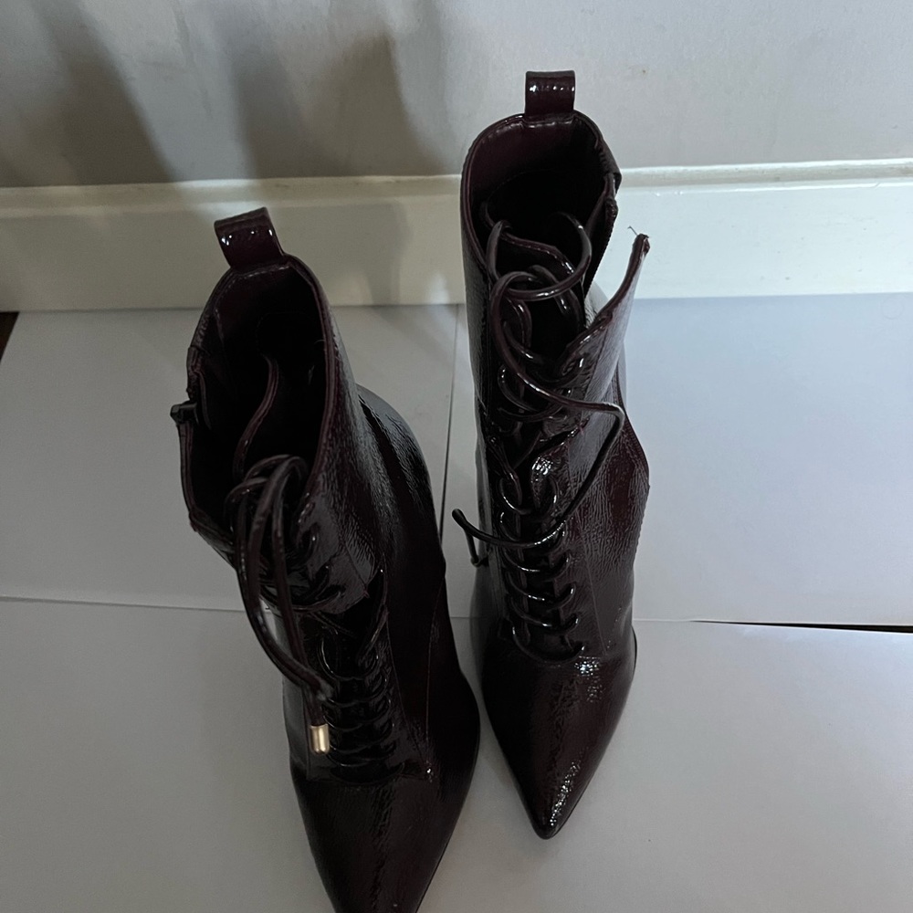 Heel boots